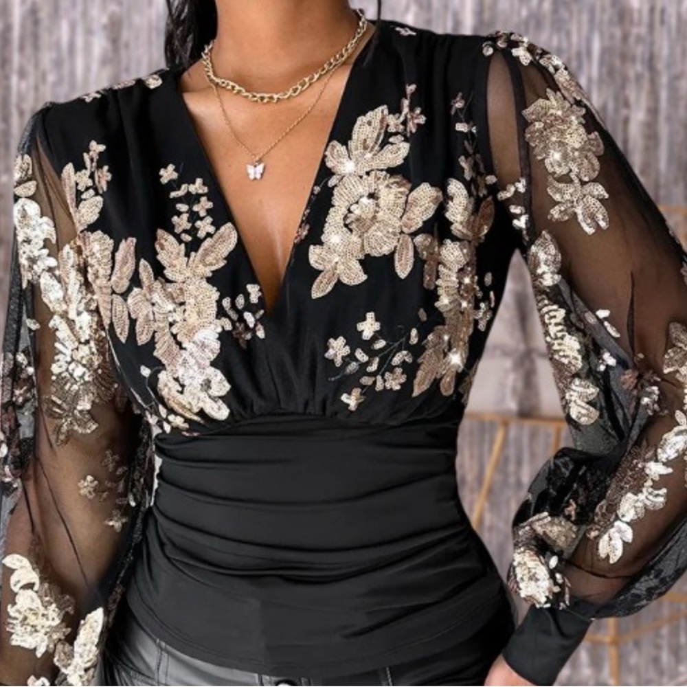 NWOT Elegant Black & Gold Floral Women's Long Sleeve Top by Chicme XL fit of Med